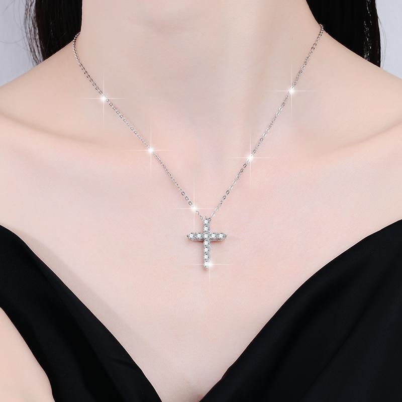 Moissanite Cross Necklace | Cross Pendant Necklace OUESTBEAUTY
