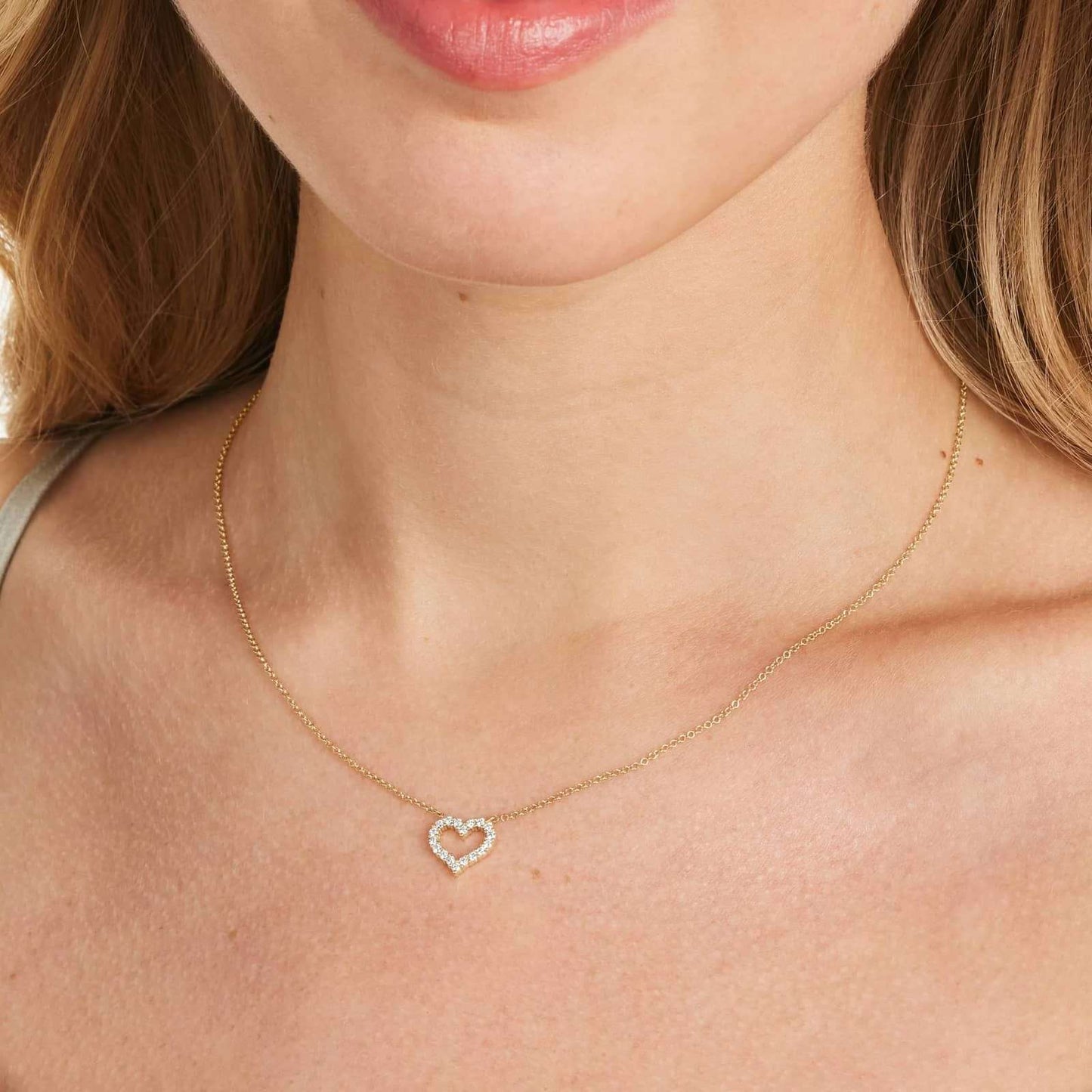 The Heart Diamond Pendant Necklace OUESTBEAUTY