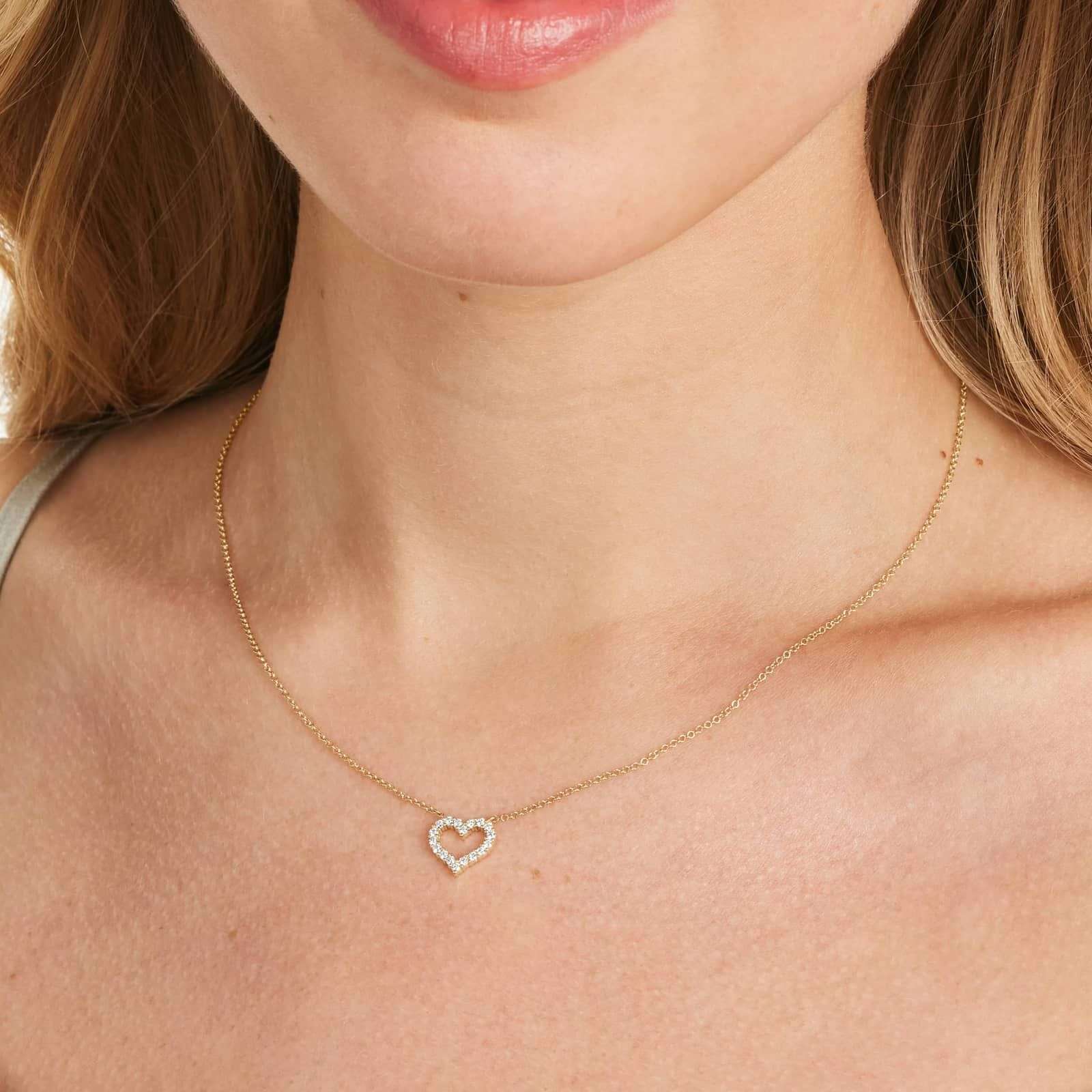 The Heart Diamond Pendant Necklace OUESTBEAUTY